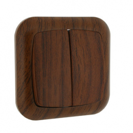 DOBLE CONMUTADOR EMPOTRABLE.MADERA