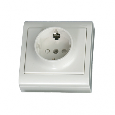 BASE SUPER SCHUKO 2P y TT 16A 250V